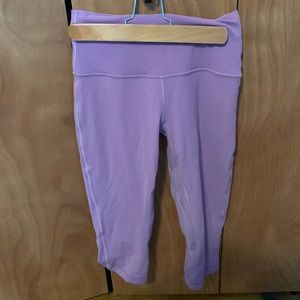 Lululemon 17 inch crop Align, size 6